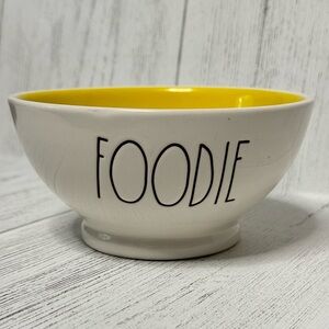Rae Dunn “FOODIE” bowl